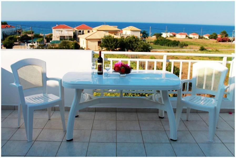 Retreat Apartments In Drosia - Apartment For 3 Makris Gialos  Exteriér fotografie